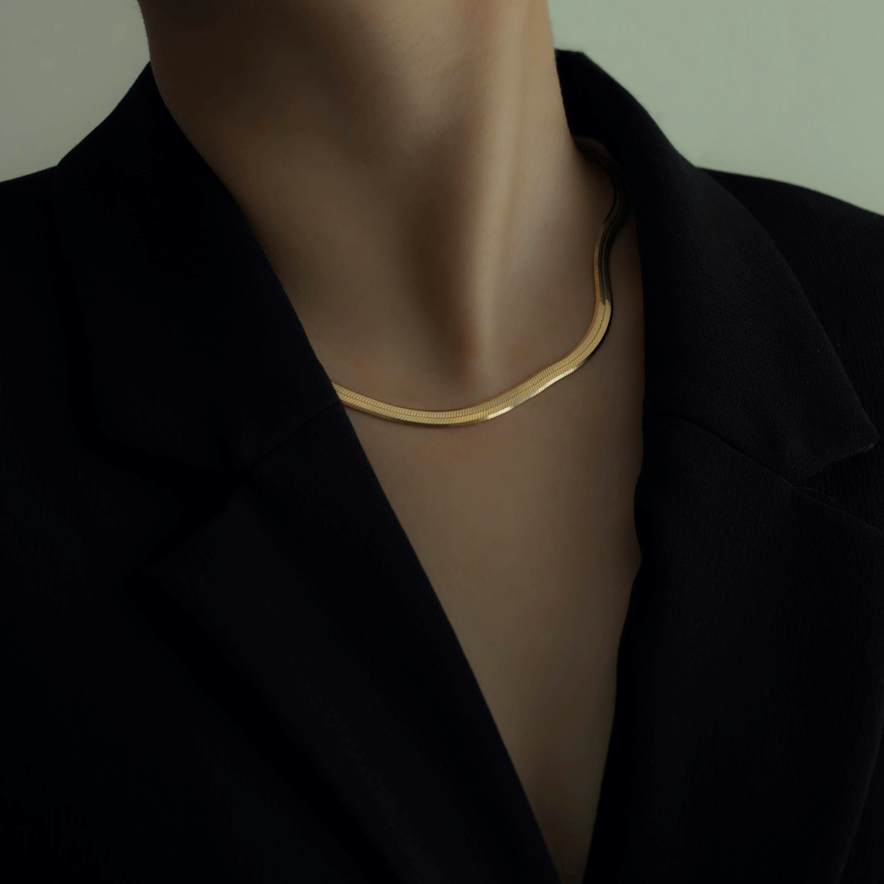 Simple, thick, gold necklace